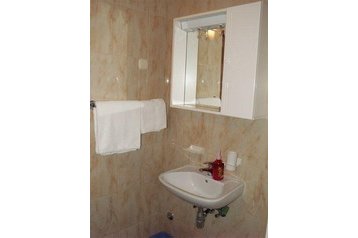 Family pension Makarska 3